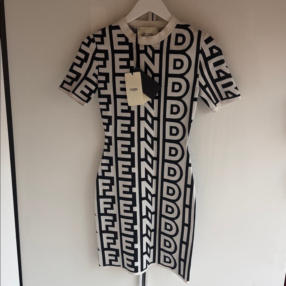New Fendi dress - Picture 2 of 6